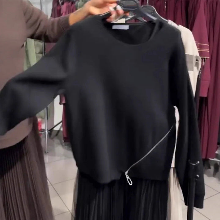 Women's trendy, asymmetrical sweater with draping Chic & Stil