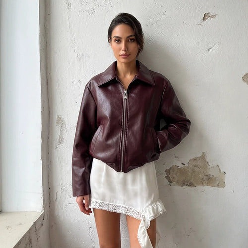 Women's short jacket made of vegan smooth leather look with pointed shirt collar and front zipper Amarae