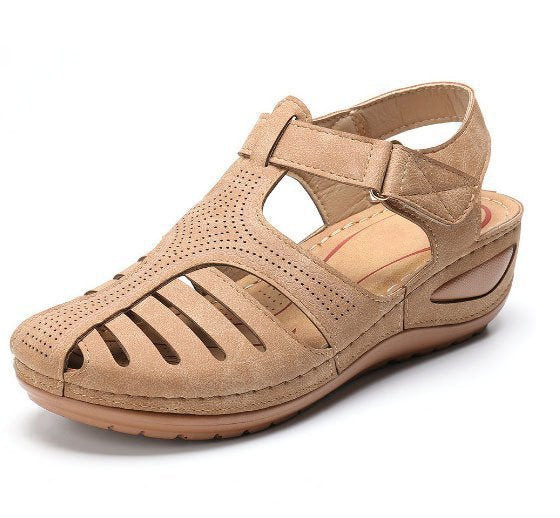 Women's sandals with breathable perforations and ergonomic wedge sole Lune London