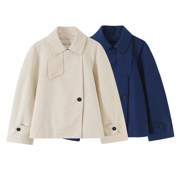 Ladies short jacket in boxy cut with concealed button placket and shirt collar Amarae