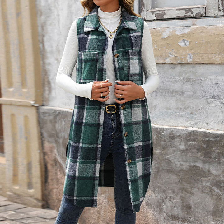 Ladies long sleeve cardigan with checked pattern and practical pockets Lune London