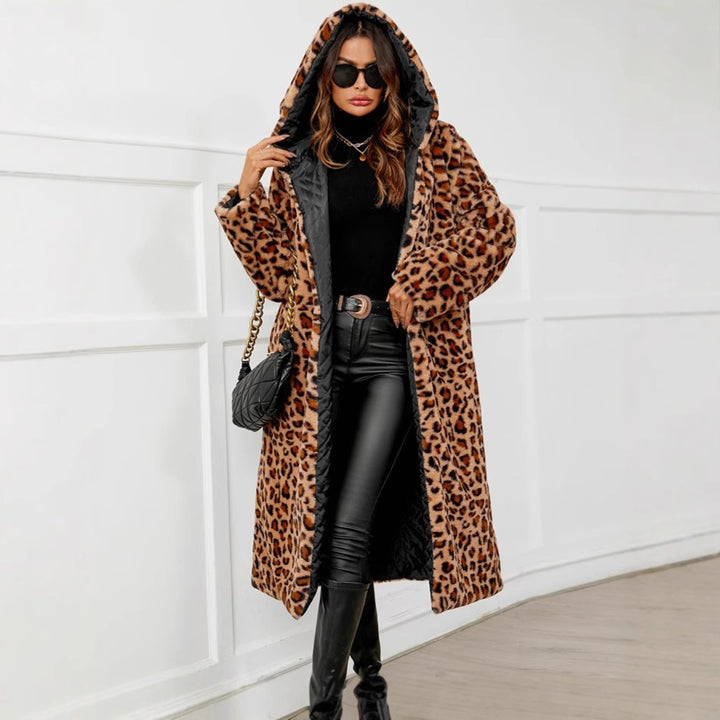 Oversized puffer jacket for ladies with leopard print Lune London