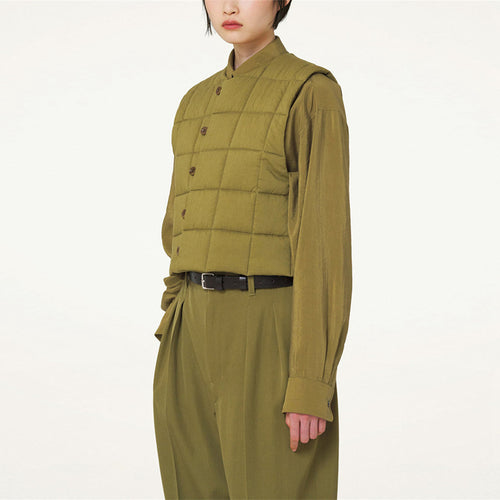 Ladies quilted gilet with versatile design Amarae