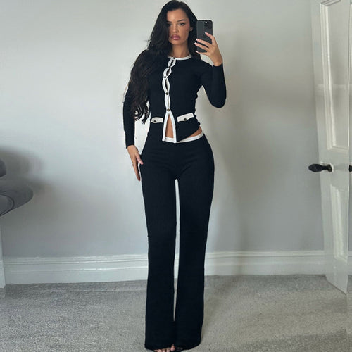 Elegant knit set for women with a refined button design Amarae