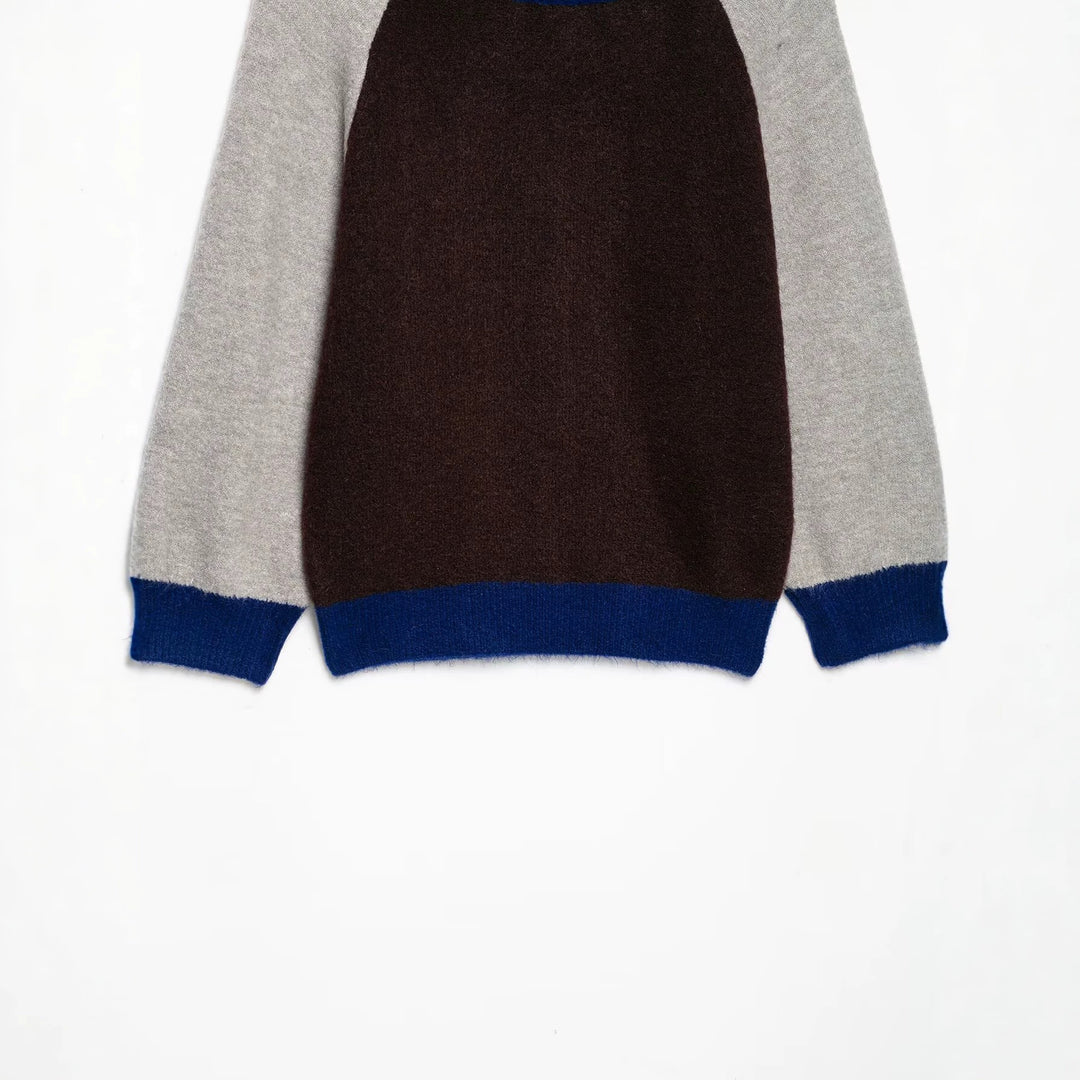 Women's Color Block Round Neck Sweater with Raglan Sleeves Amarae