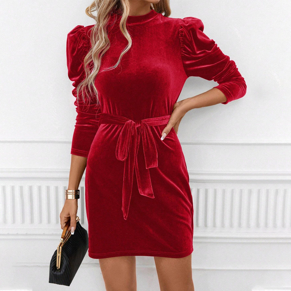 Robe mini en velours élégante pour femmes avec ceinture à nœud et manches bouffantes sophistiquées Chic & Stil