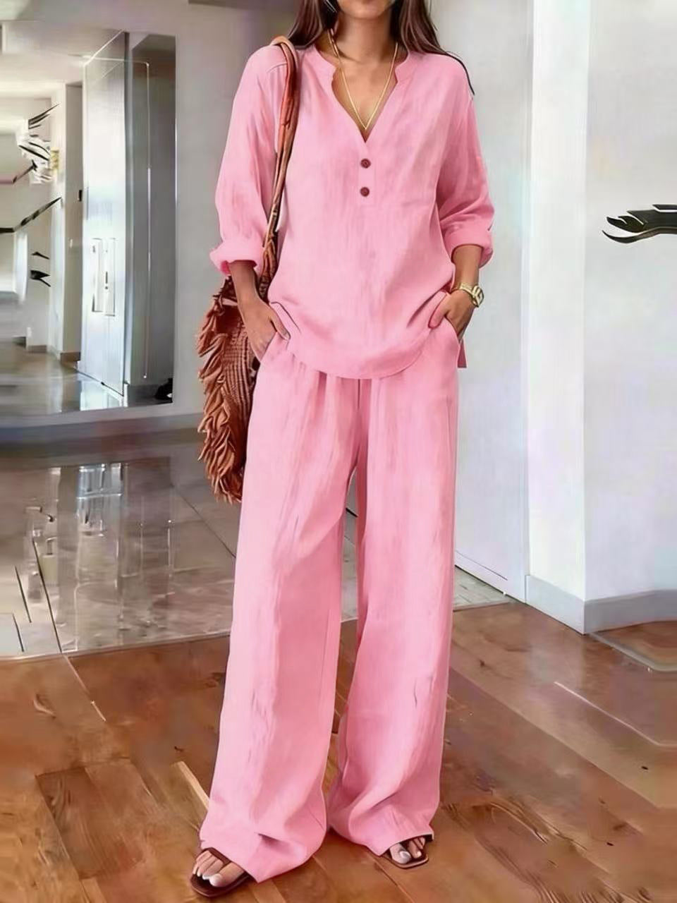 Casual set for women with structured top and wide pants Lune London