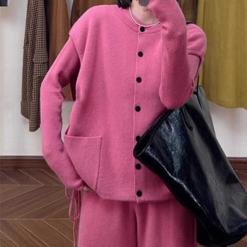 Blazer en tricot confortable pour femmes avec fermeture à bouton et poches Chic & Stil