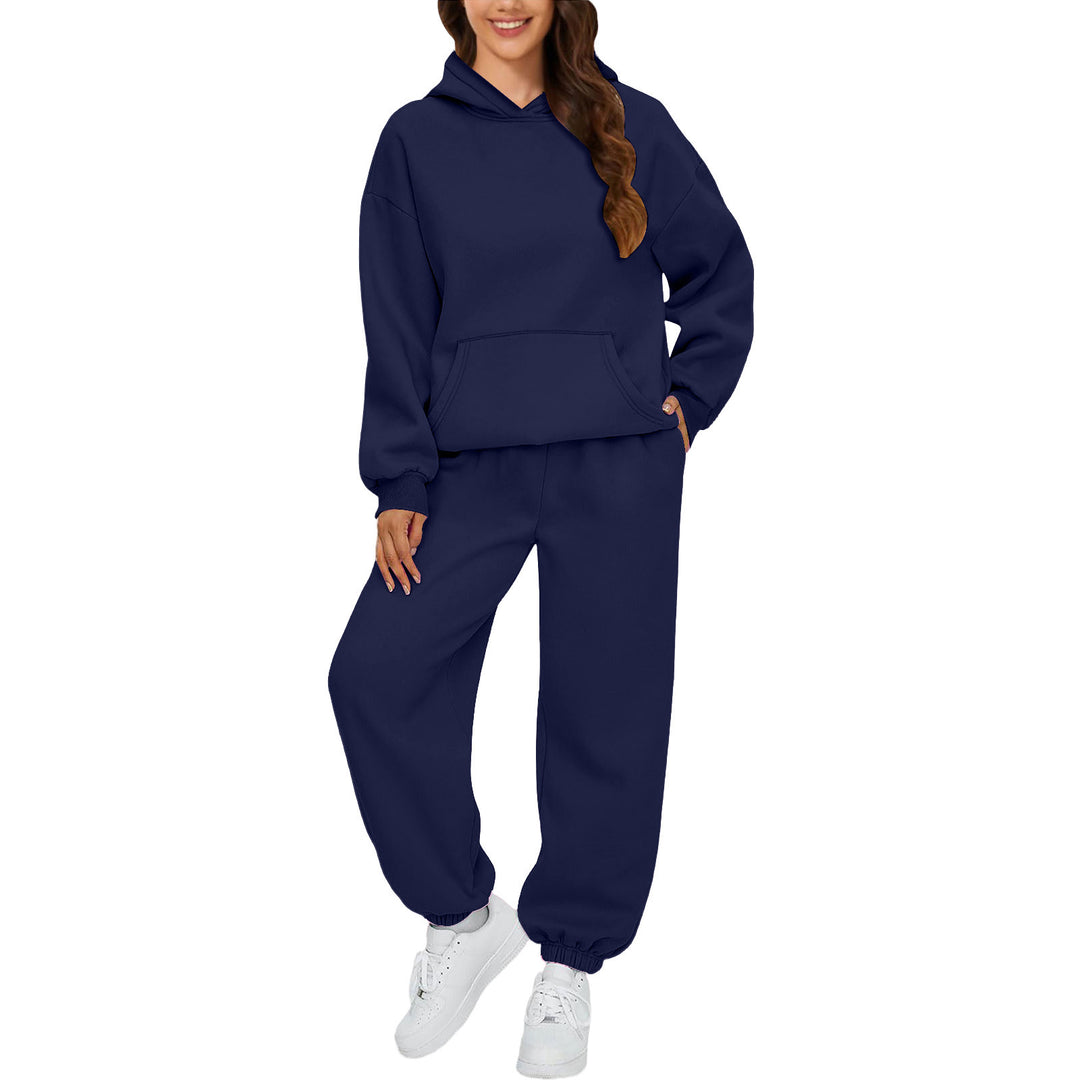 Ladies comfortable tracksuit with practical pockets Lune London