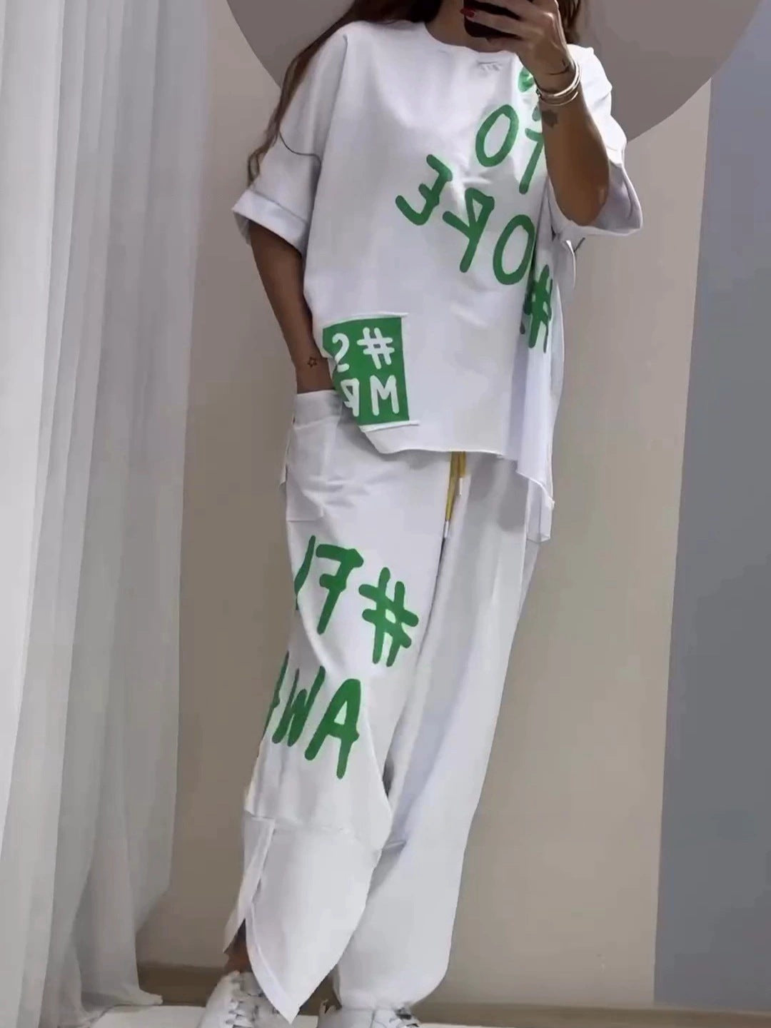 Dames ensemble décontracté oversized avec imprimé statement Amarae