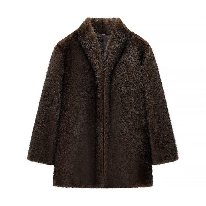 Women's short coat made of luxurious synthetic fur with straight cut Amarae