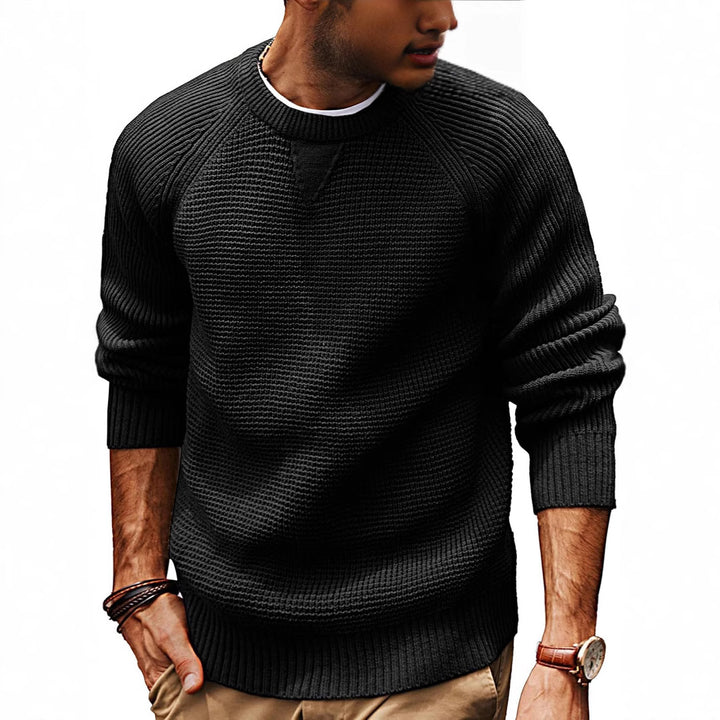 Casual knitted sweater for men with a structured fabric pattern and a round collar Lune London