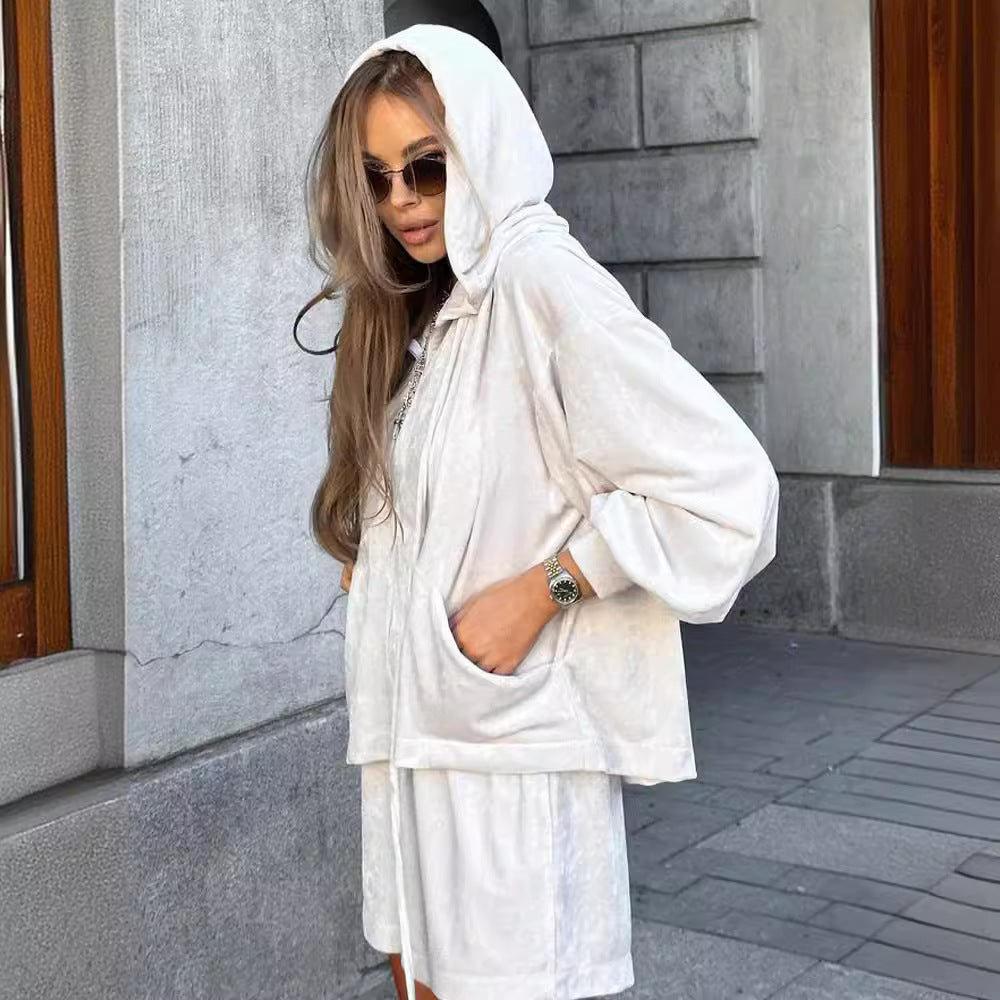 Women's casual fleece jacket with hood and loose fit Chic & Stil