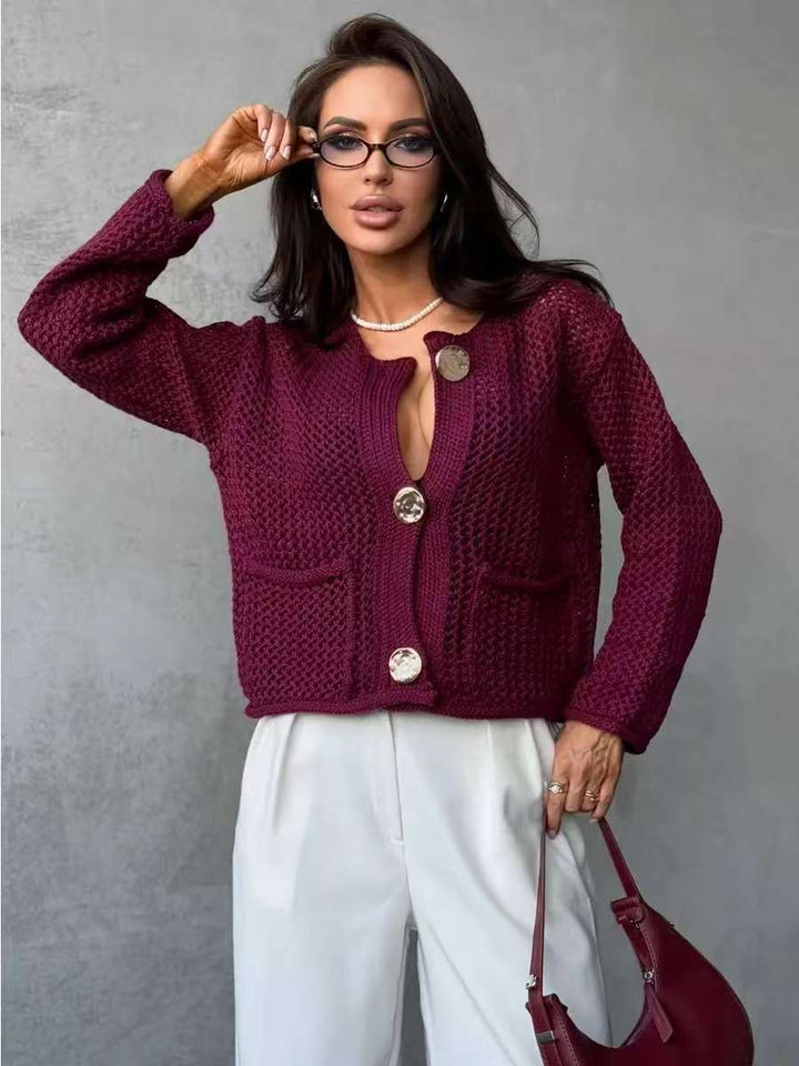 Cardigan pour femmes avec structure en mesh et grands détails de bouton Chic & Stil