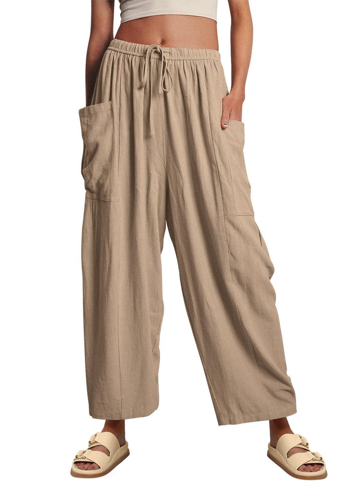 Comfortable linen pants for ladies with practical side pockets Lune London