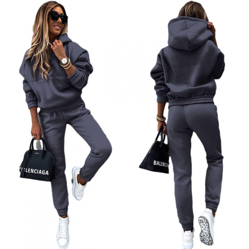Casual tracksuit set for women with oversized sweater Lune London