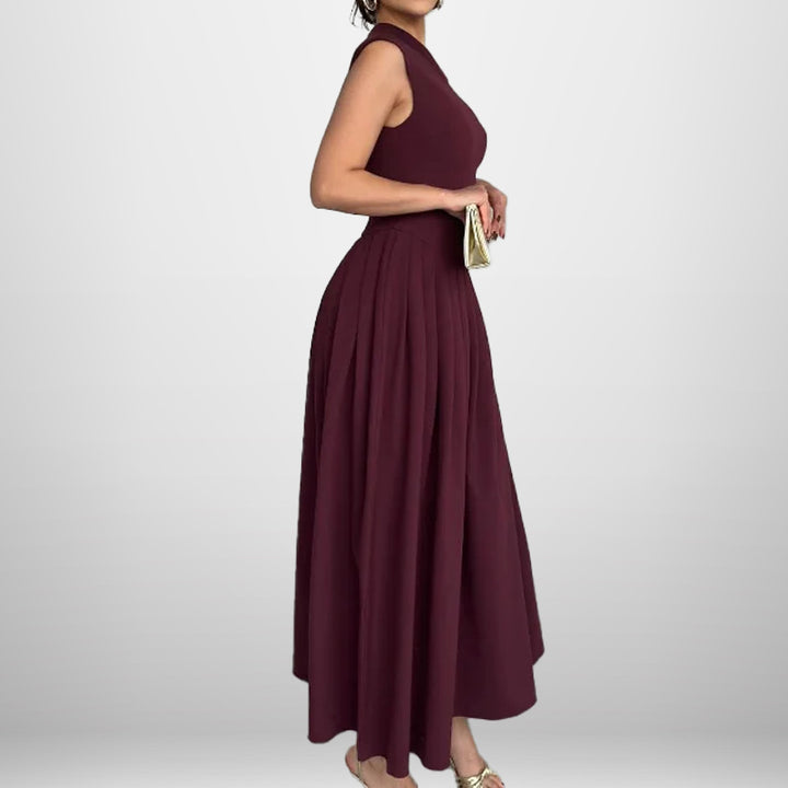 Robe maxi élégante à épaule unique pour femme avec plissés et jupe fluide Chic & Stil