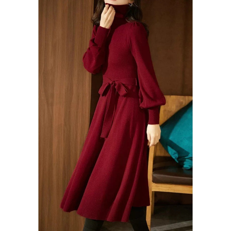 Robe tricotée pour femmes avec col montant et ceinture ajustée Chic & Stil