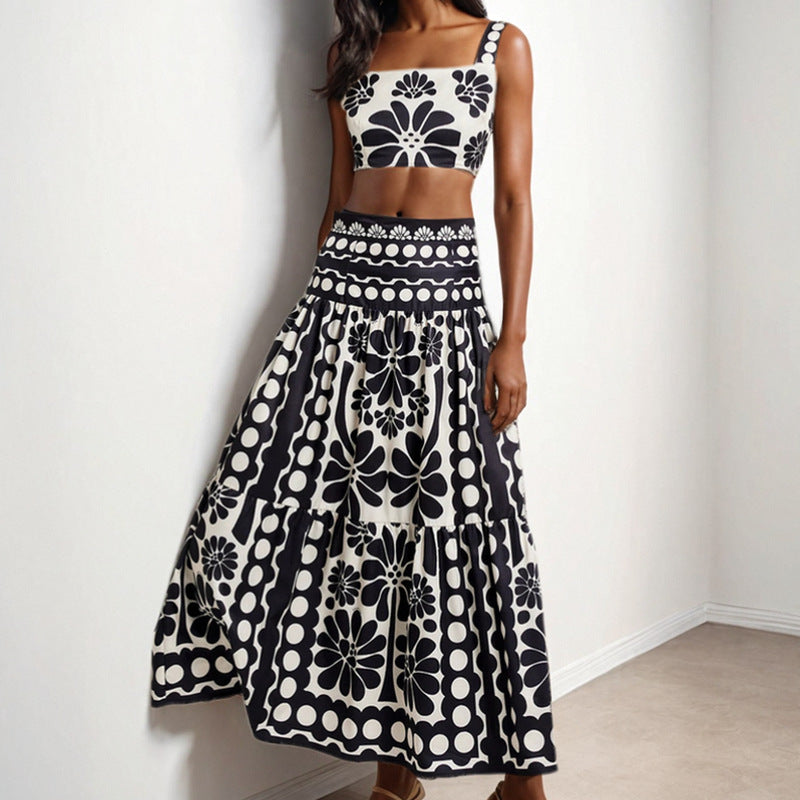 Ensemble pour femmes en deux pièces avec top court et jupe maxi Chic & Stil