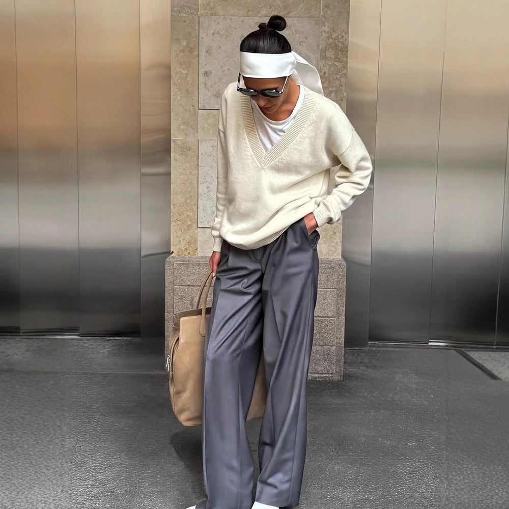 Women's Oversize V-Neck Sweater made of Cashmere Mix with Ripped Hem Amarae