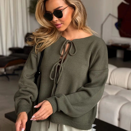 Pull en tricot épais pour femmes avec des liens tendance et une coupe décontractée Chic & Stil