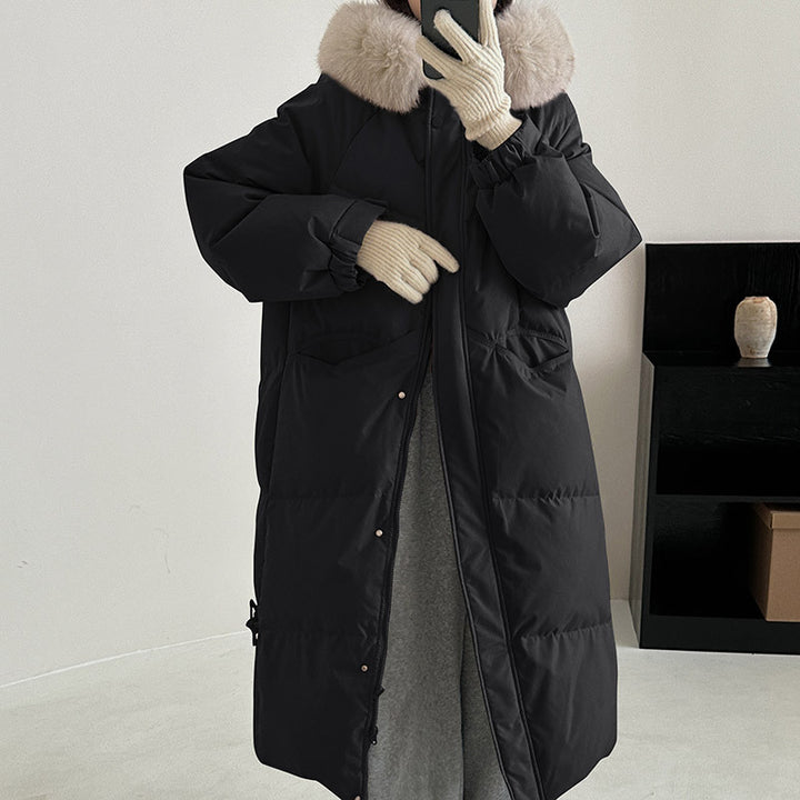 Ladies long winter down jacket with high-quality faux fur collar and practical pockets Lune London