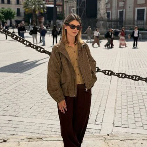 Women's Boxy Short Jacket in Glencheck with Elastic Hem and Zipper Amarae