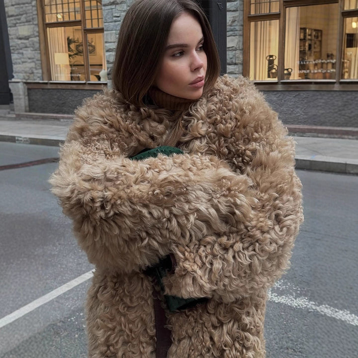 Women's short jacket made of curly teddy faux fur with oversized cut Amarae