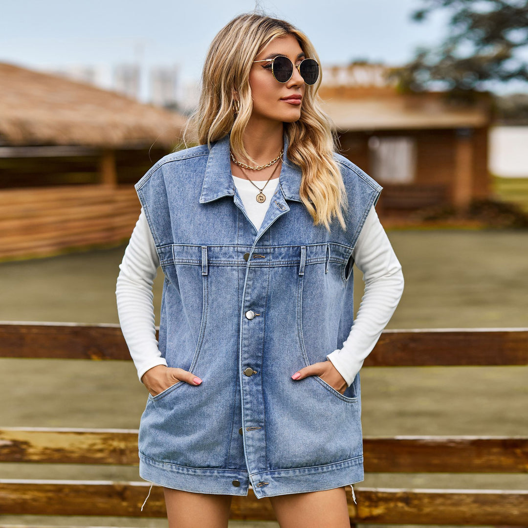 Ladies oversized denim vest with practical pockets Lune London