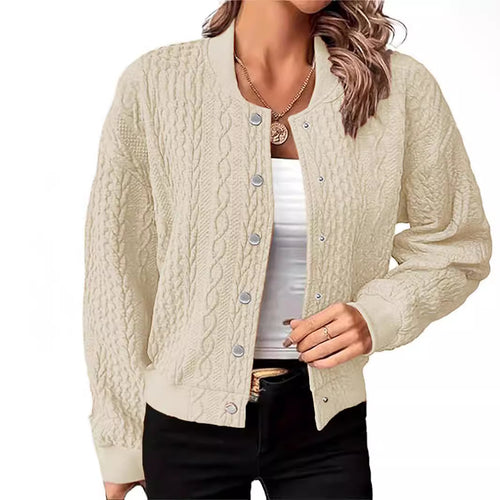 Cardigan pour femmes dans un motif de câble moderne avec fermeture à boutons-pression Chic & Stil