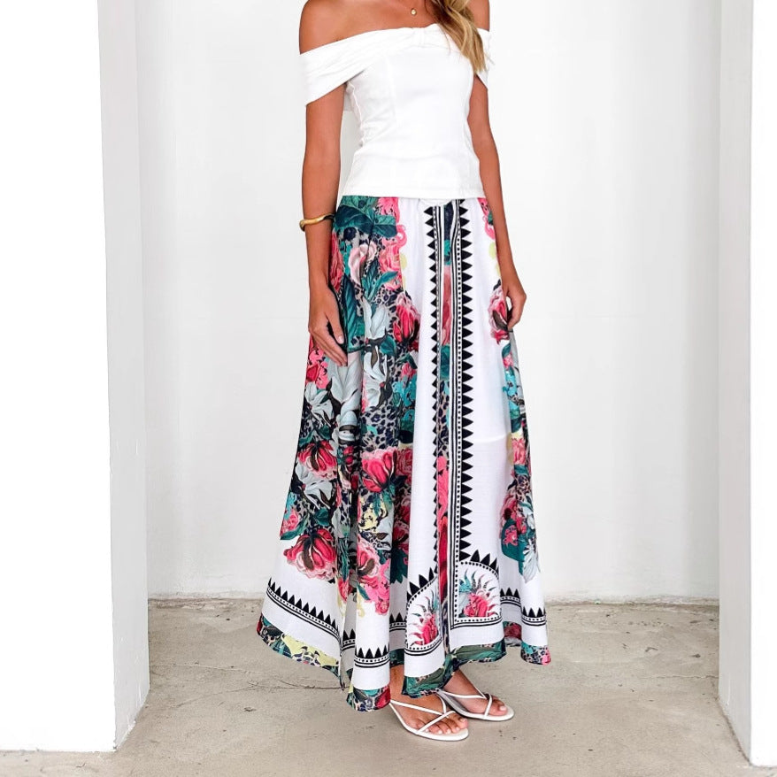 Ladies max skirt with floral pattern Lune London