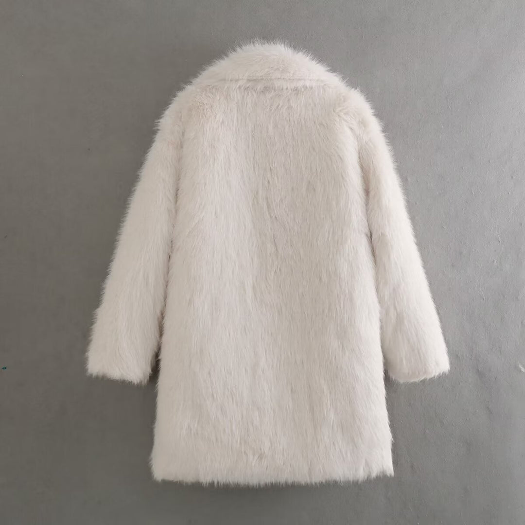 Classic style women's faux fur jacket with a luxurious collar and practical pockets Lune London