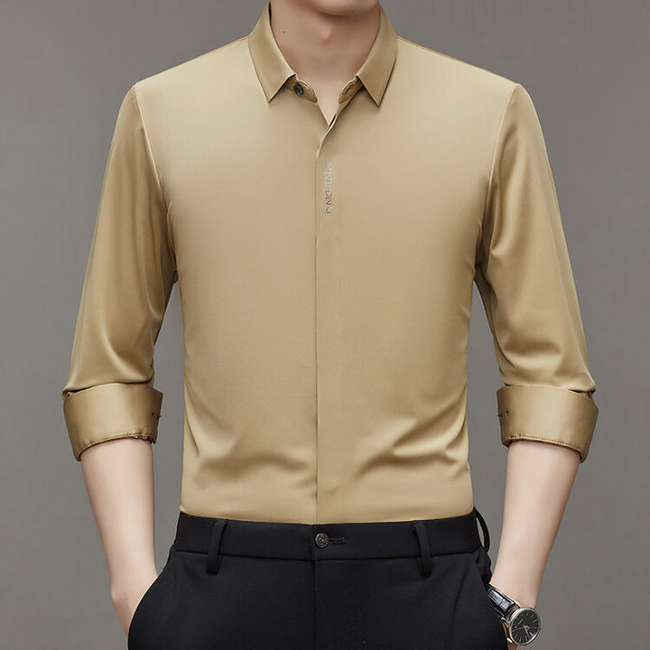 Trendy long-sleeve shirt for men with innovative moisture management Lune London