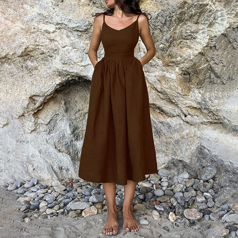 Robe longue en lin pour femmes avec décolleté en V profond et taille cintrée Chic & Stil