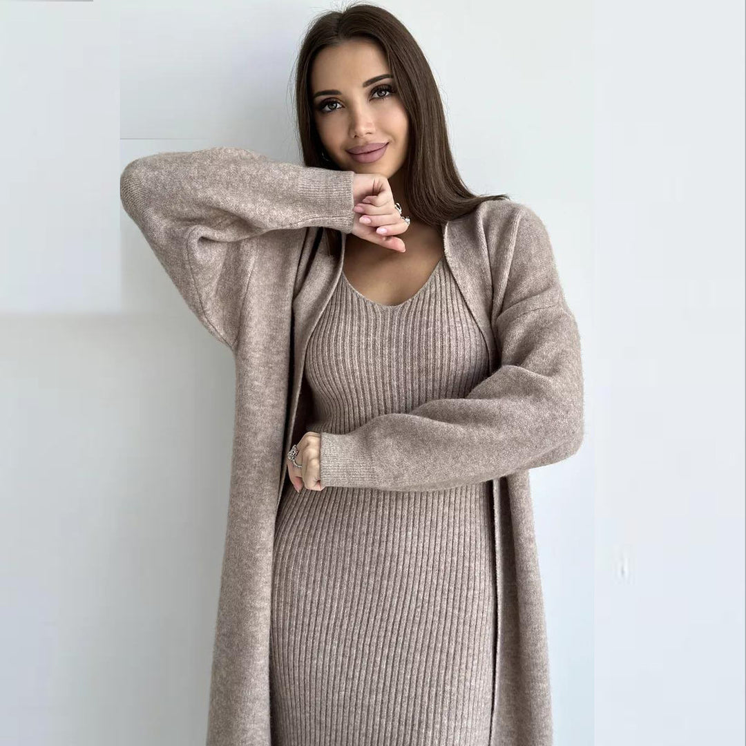 Robe tricotée pour femmes avec décolleté en V et coupe longue décontractée Chic & Stil