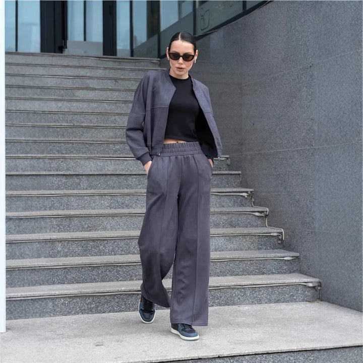 Women's sports set with short jacket and stylish pants Lune London