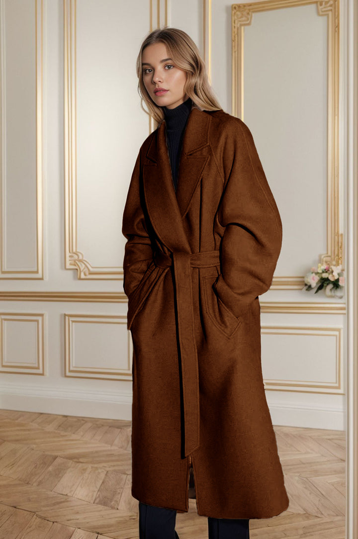 Women elegant coat with a minimalist design and high-quality details Lune London