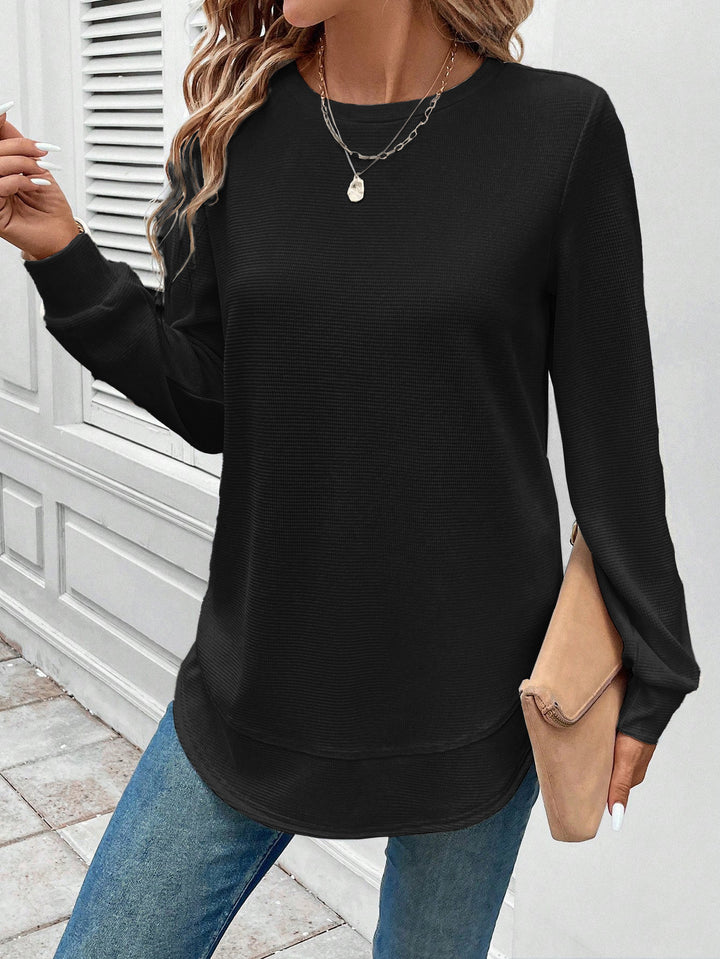 Casual long sleeve T-shirt for women with textured design Lune London