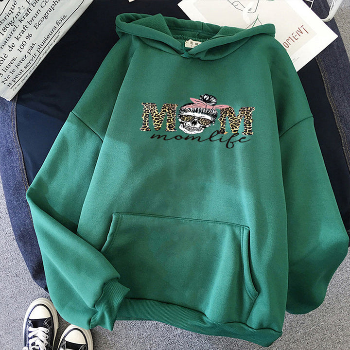 Women's hoodie with creative skull design Chic & Stil