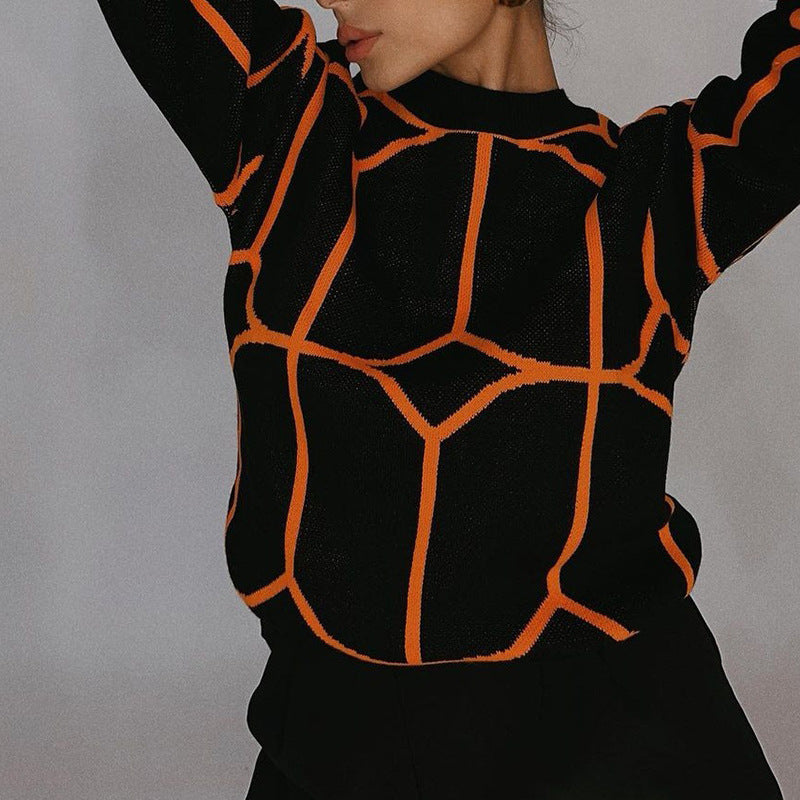 Trendy knitted sweater for women with geometric graphic design and great comfort Lune London