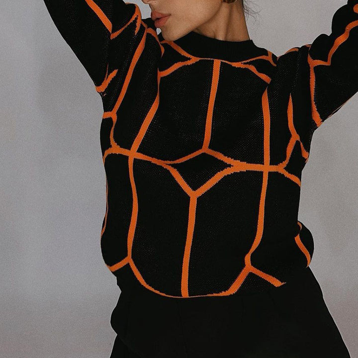 Trendy knitted sweater for women with geometric graphic design and great comfort Lune London