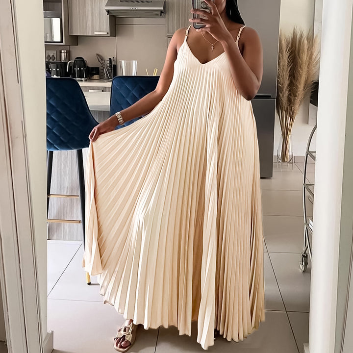 Maxi dress for women with pleated design and spaghetti straps Lune London