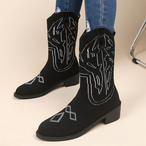 Women's cowboy boots with an artistic embroidered pattern and a sturdy heel Amarae
