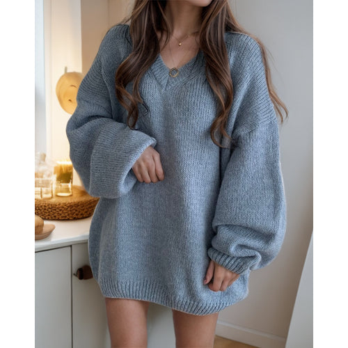 Oversized knitted sweater for women with V-neck and loose sleeves Amarae