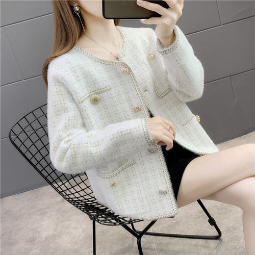 Elegant women's knit cardigan with beaded decorations Amarae