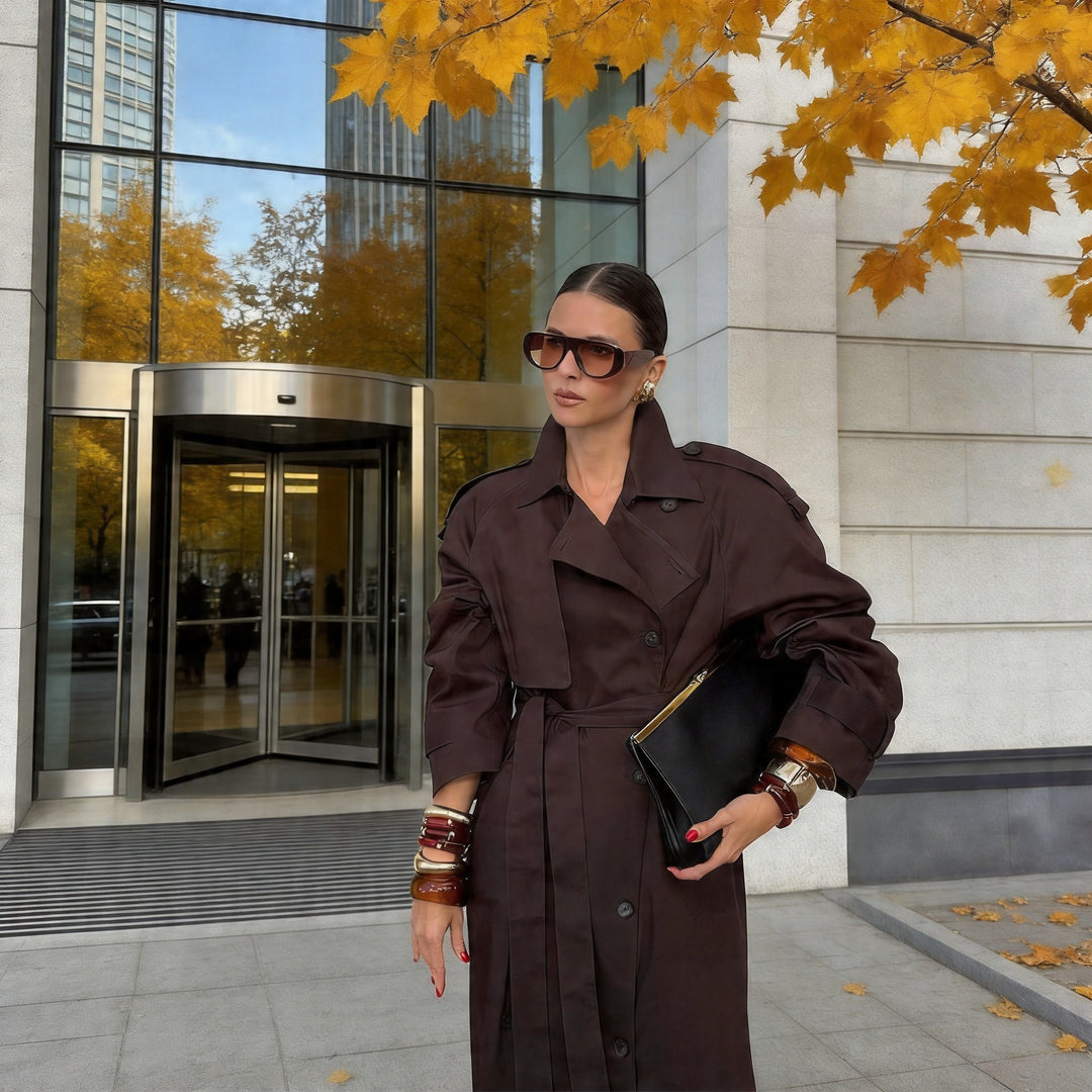Women Longer classic trench coat with button placket, tie belt and epaulettes Amarae
