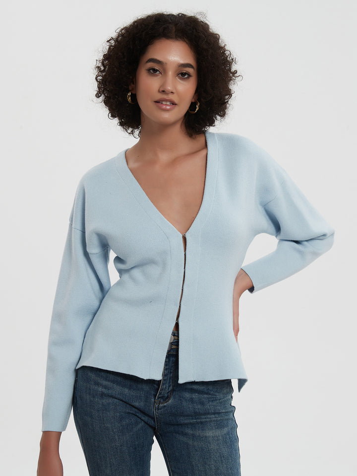 Ladies elegant V-neck cardigan with button closure Lune London