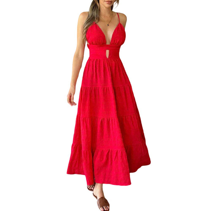 Robe maxi pour femmes avec des détails découpés séduisants et une silhouette fluide Chic & Stil