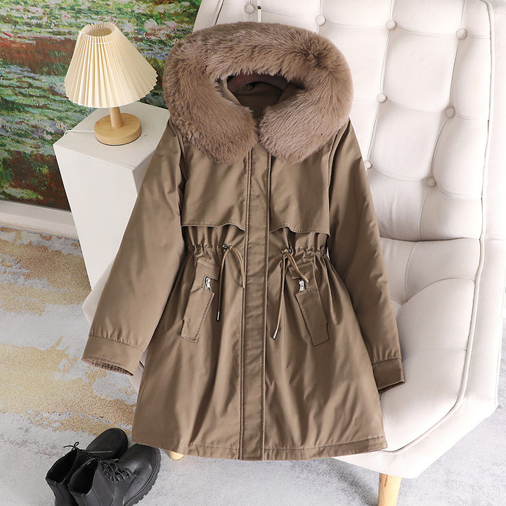 Fashionable women's winter coat with removable faux fur collar and practical pockets Lune London