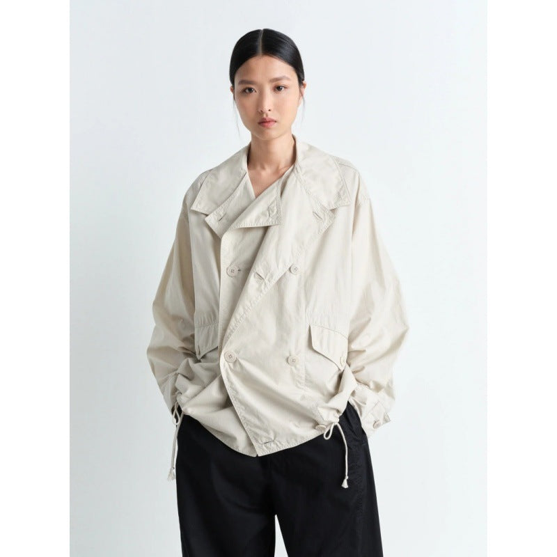 Trendy women's transition jacket with large collar and practical pockets Lune London